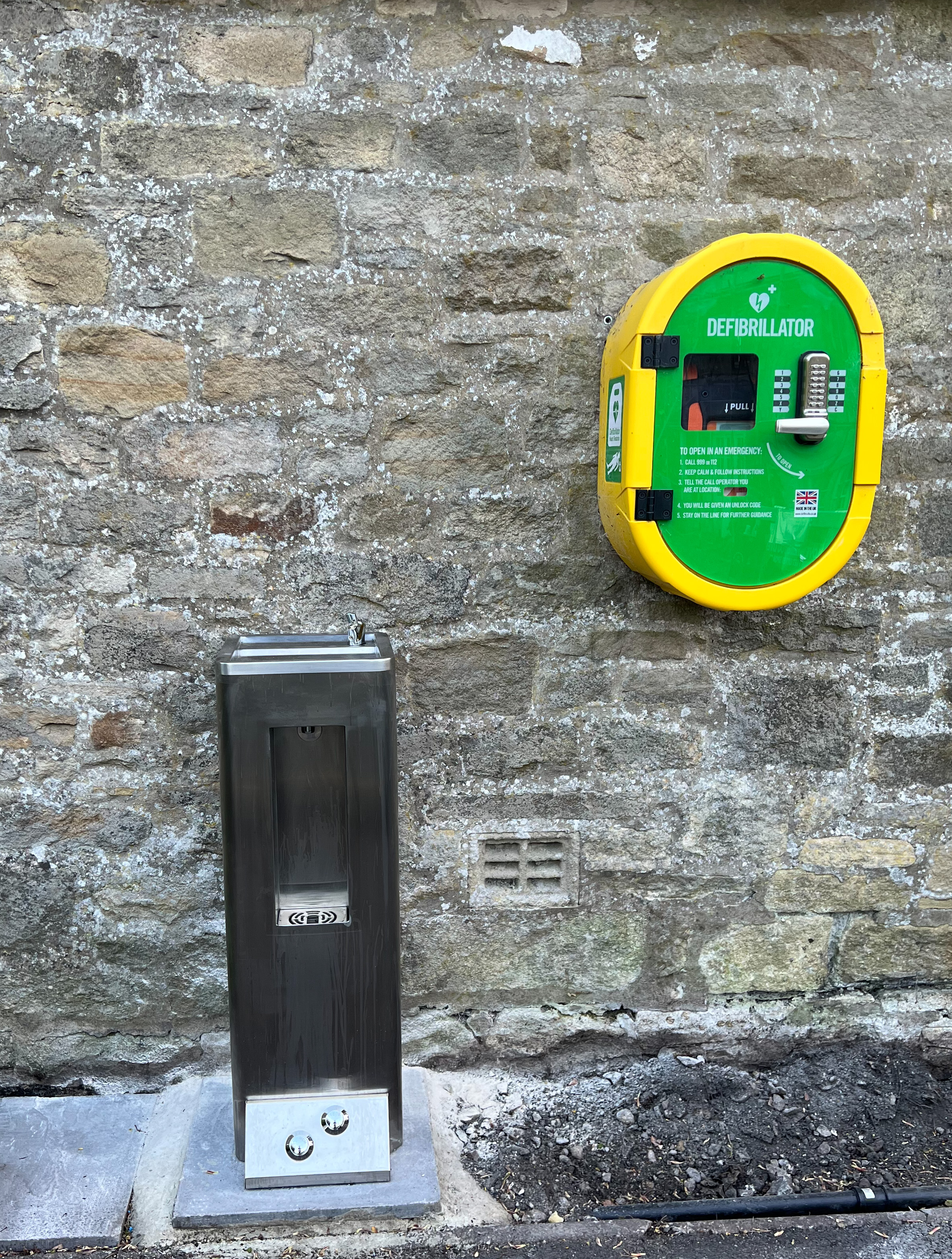 WATER FOUNTAIN AND BOTTLE REFILL MALHAM JUNE 2023 B